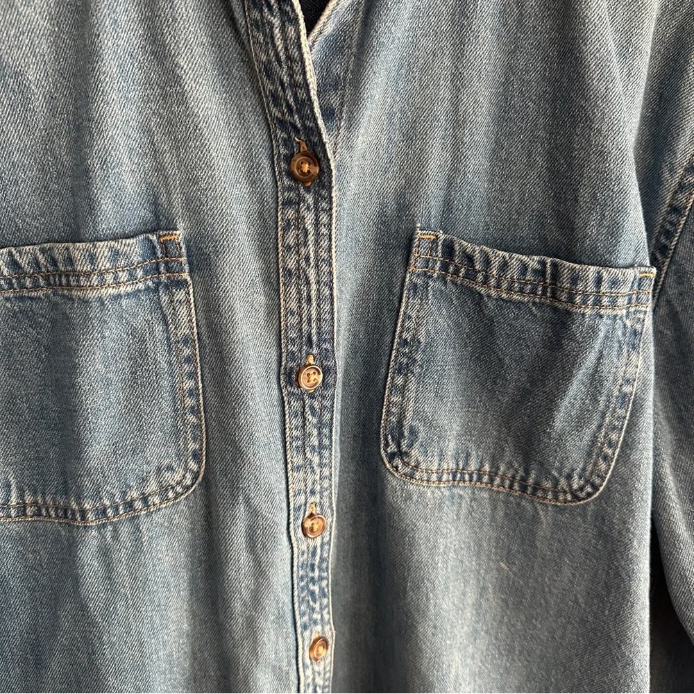 Old Navy Blue Denim Button Down Shirt - Picture 3 of 6
